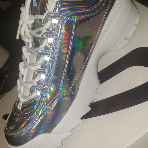 Brand New Fila shoes - Picture 2 of 2